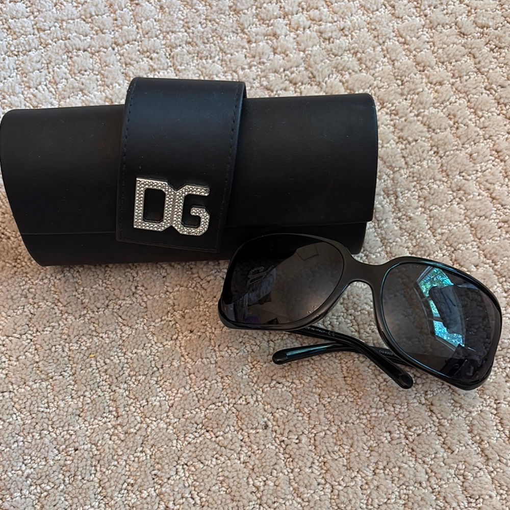 DG Black Sunglasses with Logo Case